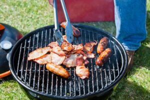 Creare un'area barbecue nel tuo giardino: una guida semplice